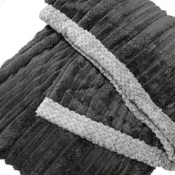Hřejivá deka Homa KERNA DARK GREY Hřejivá deka Homa KERNA DARK GREY - 150x200 cm - 1 ks